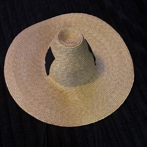 Chic Gold Straw Sun Hat